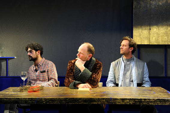 Krach im Hause Gott Foto: Euro Theater Central Bonn